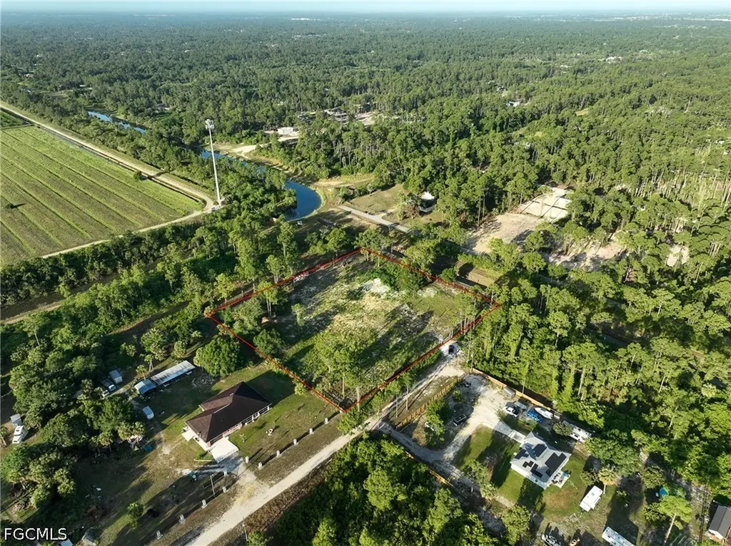 7969 Canal Terrace Labelle FL 33935