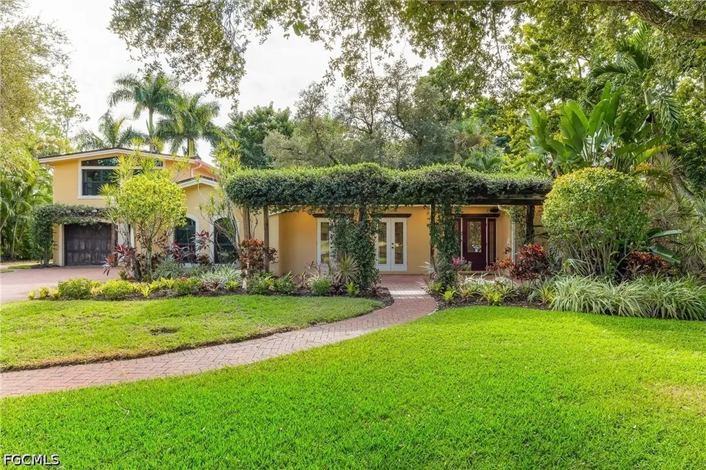 1250 Florida Avenue Fort Myers FL 33901