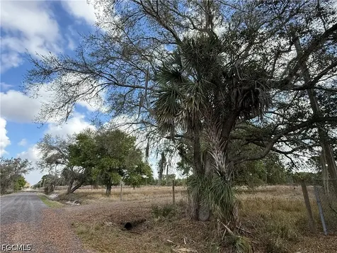 235 & 225 S Arboleda Street Clewiston FL 33440