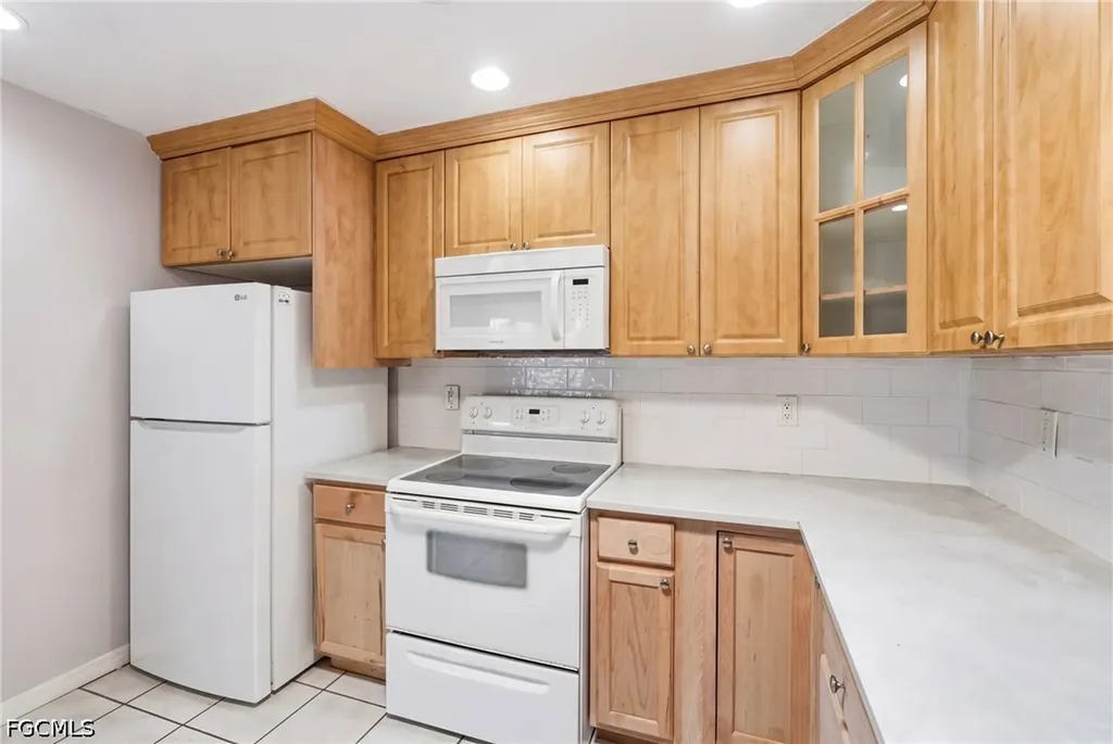 5563 Foxlake Drive North Fort Myers FL 33917