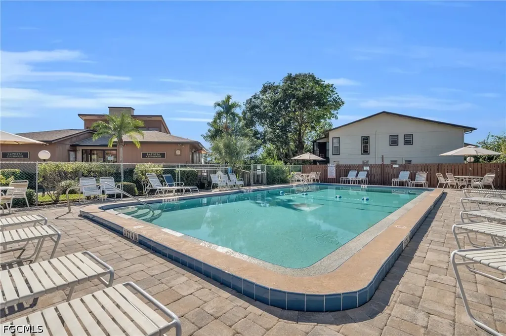 5563 Foxlake Drive North Fort Myers FL 33917