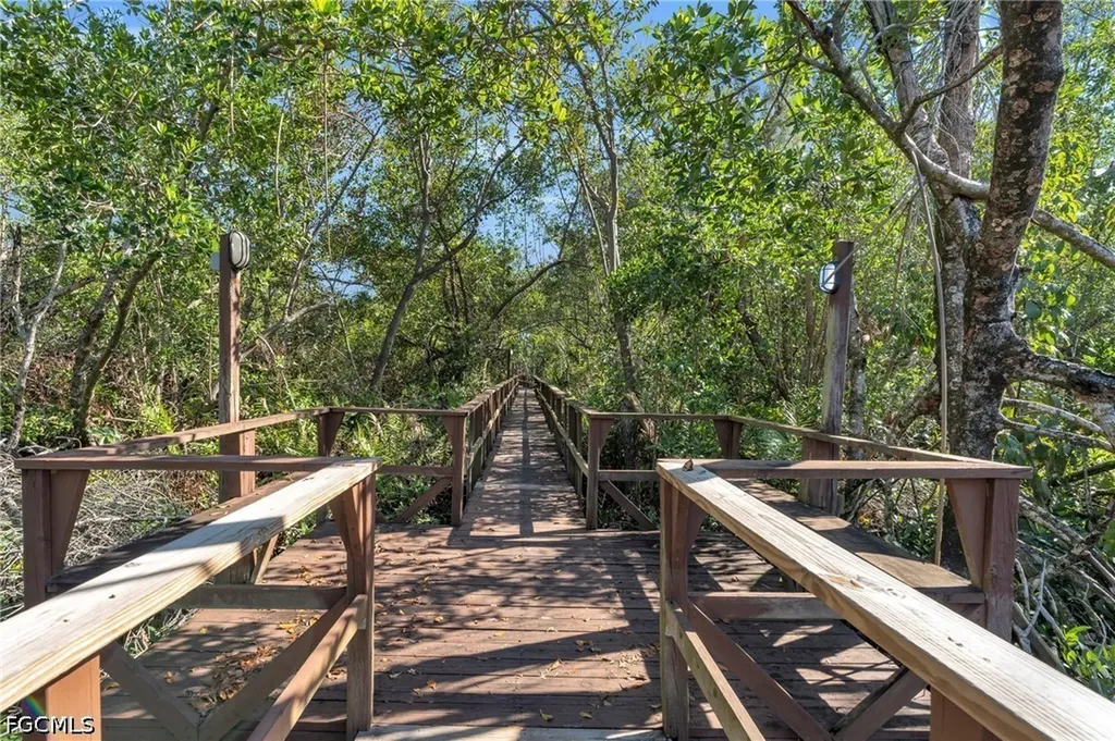 5563 Foxlake Drive North Fort Myers FL 33917