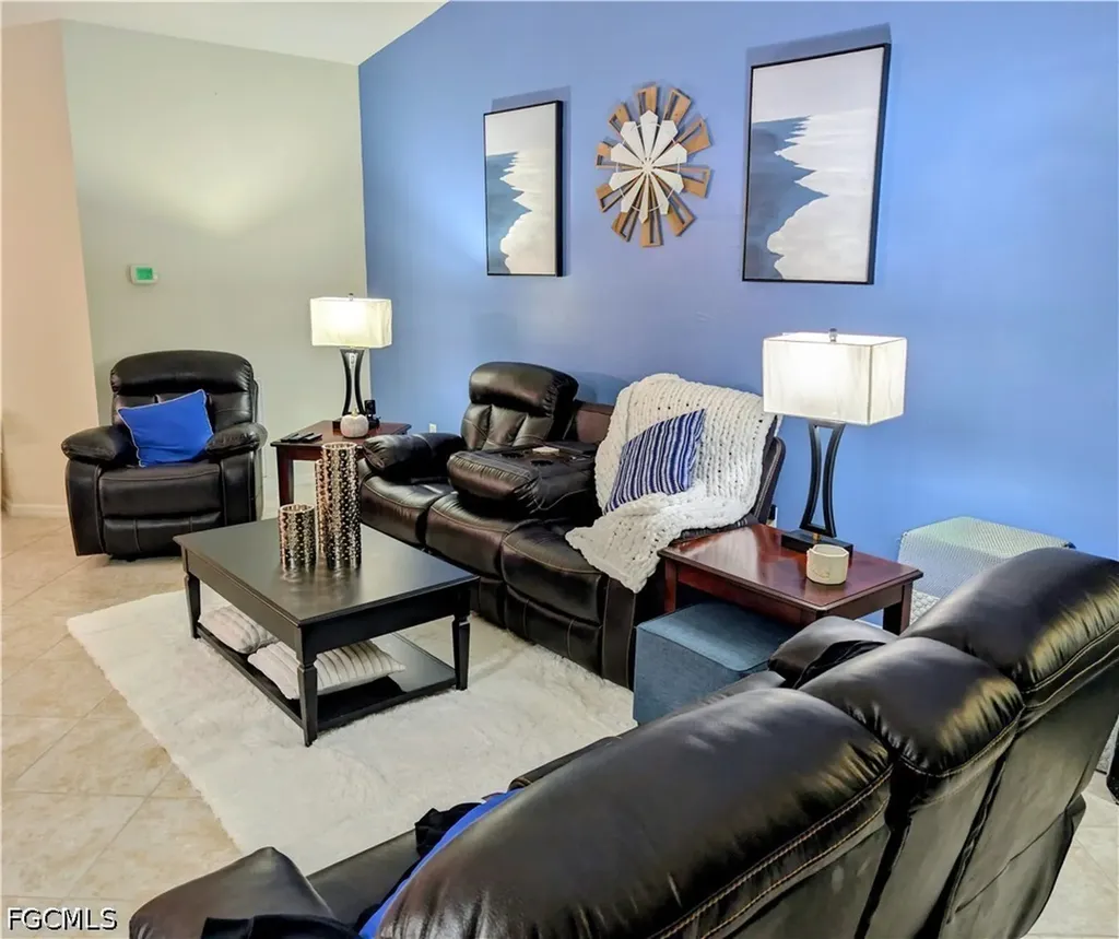 2616 Somerville Loop Cape Coral FL 33991