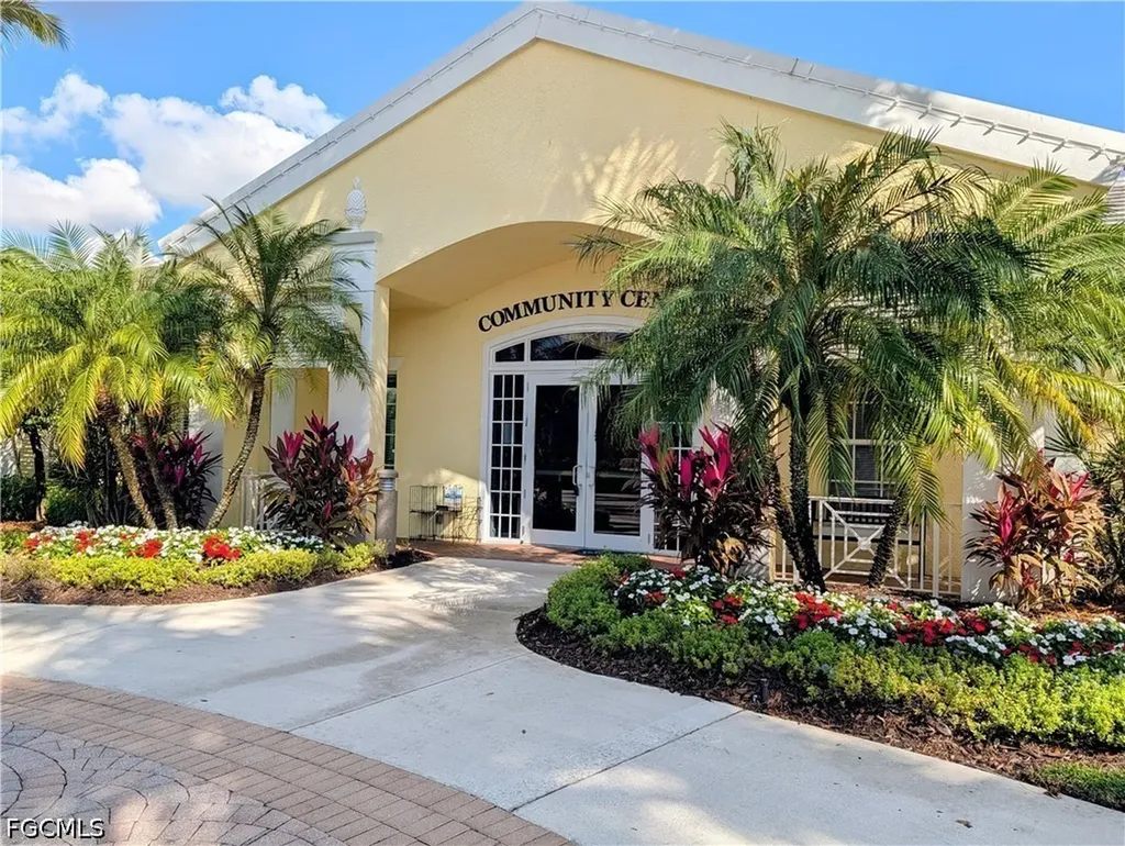 2616 Somerville Loop Cape Coral FL 33991