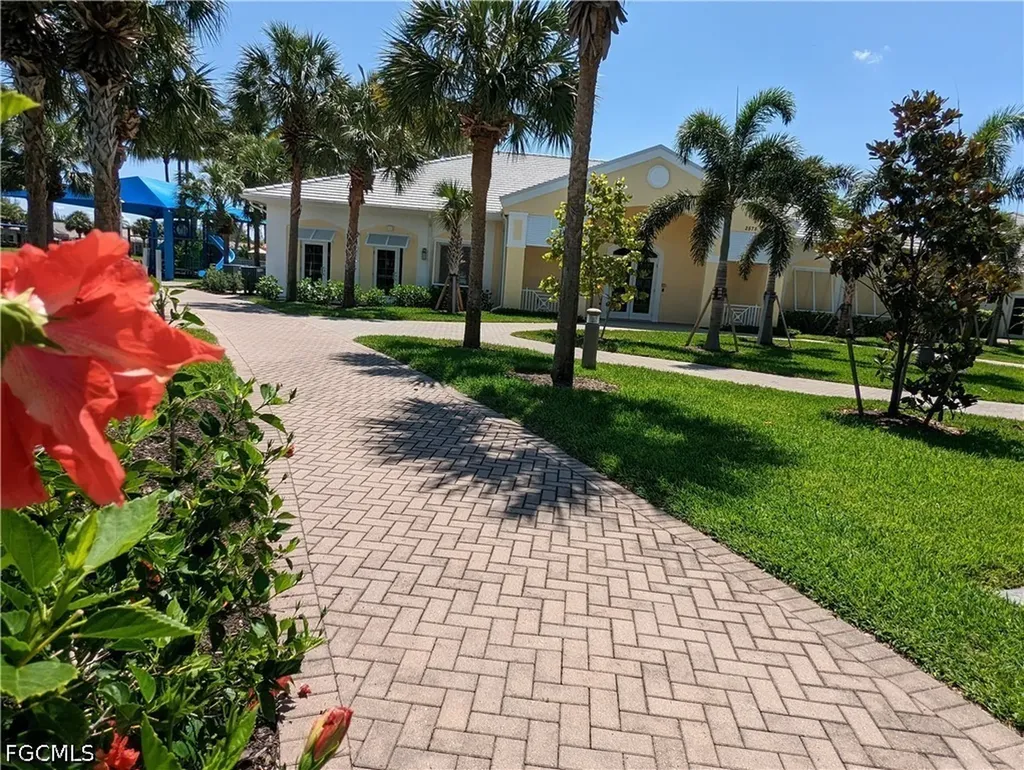 2616 Somerville Loop Cape Coral FL 33991