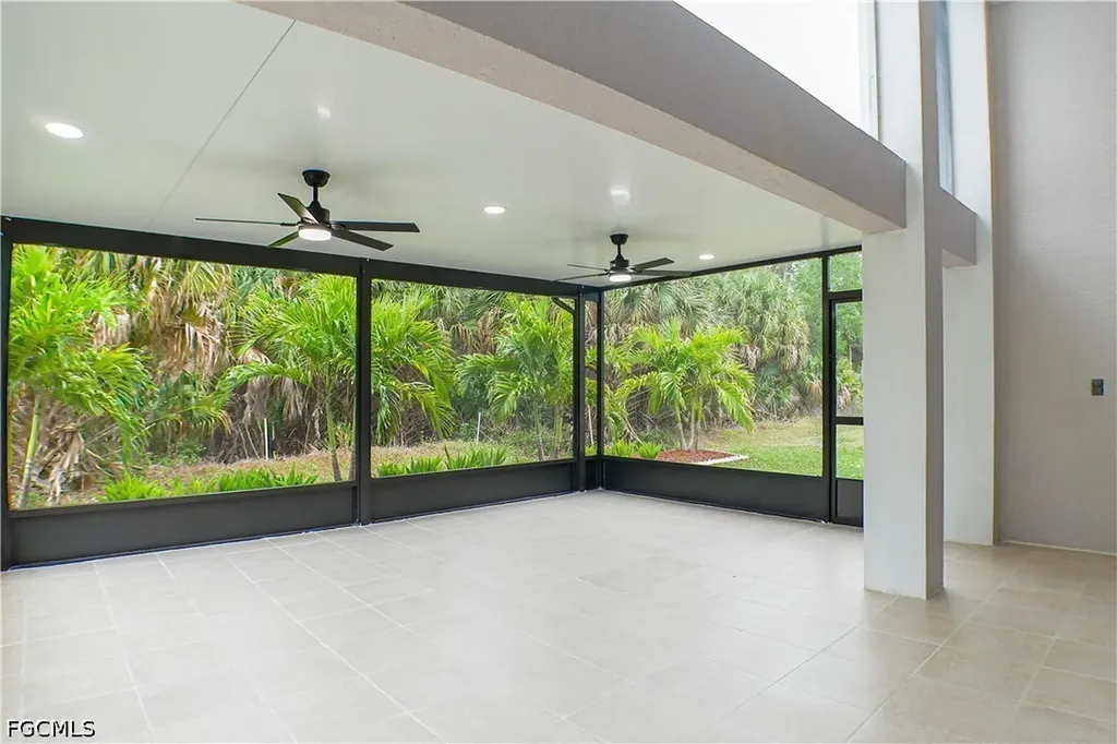 160 Lady Palm Drive Naples FL 34104