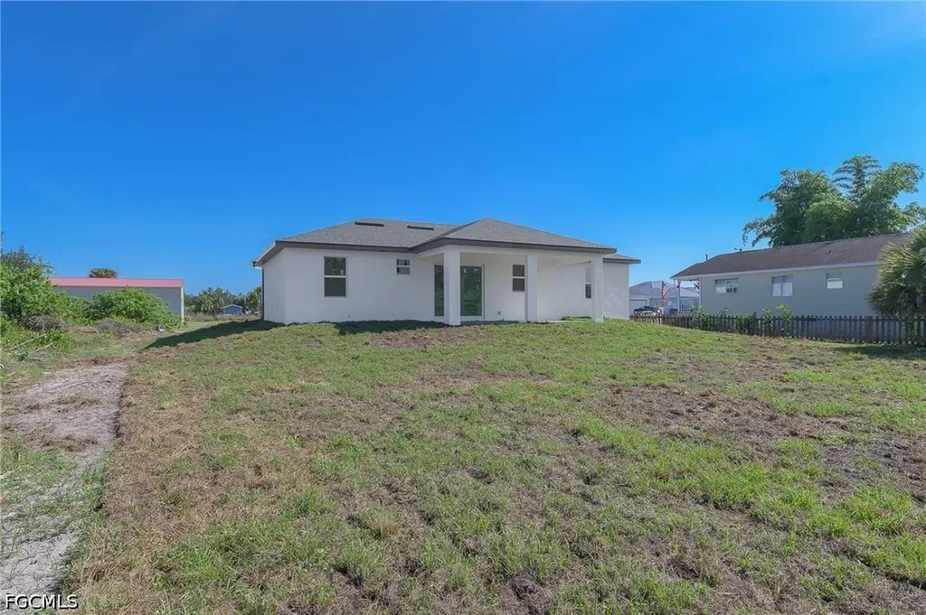 3907 21st Street SW Lehigh Acres FL 33976
