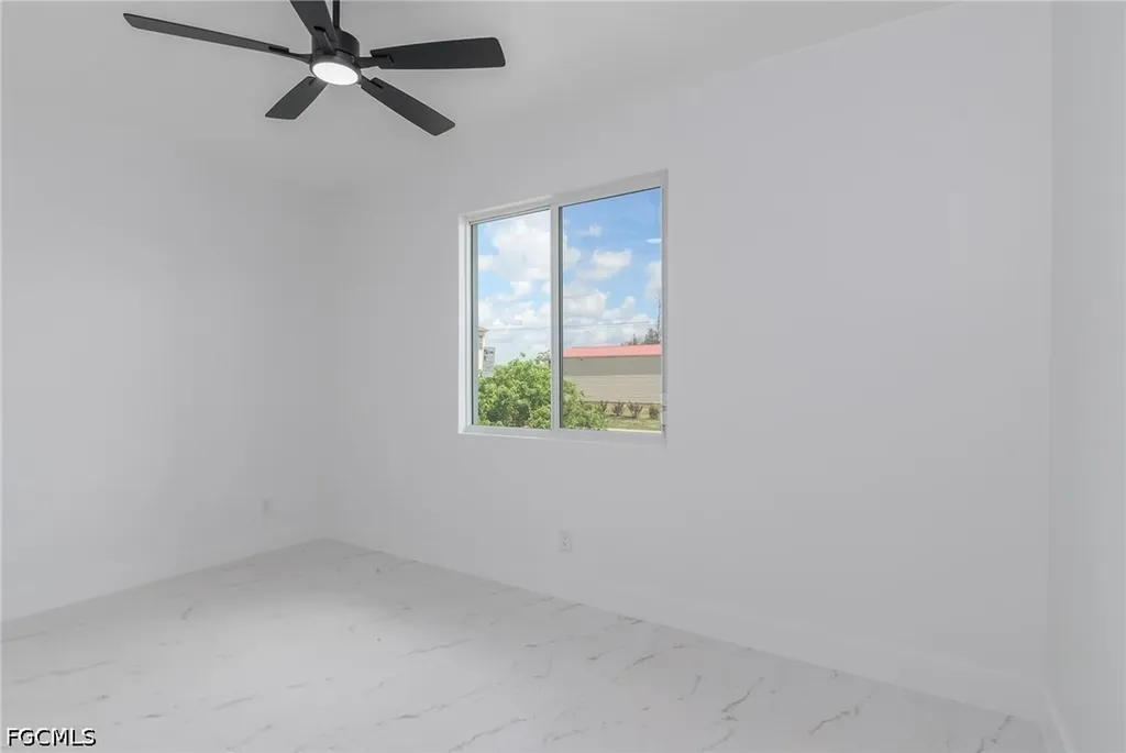 3907 21st Street SW Lehigh Acres FL 33976