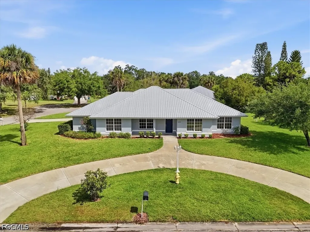 4530 Springview Circle Labelle FL 33935