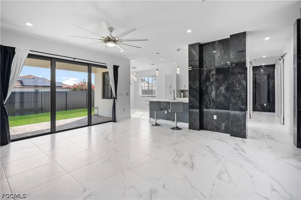 24 Crestwood Circle S Lehigh Acres FL 33936