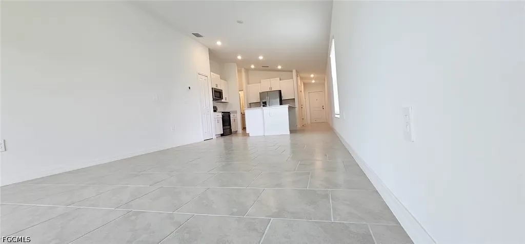 20190 Caroline Creek Place Lehigh Acres FL 33974
