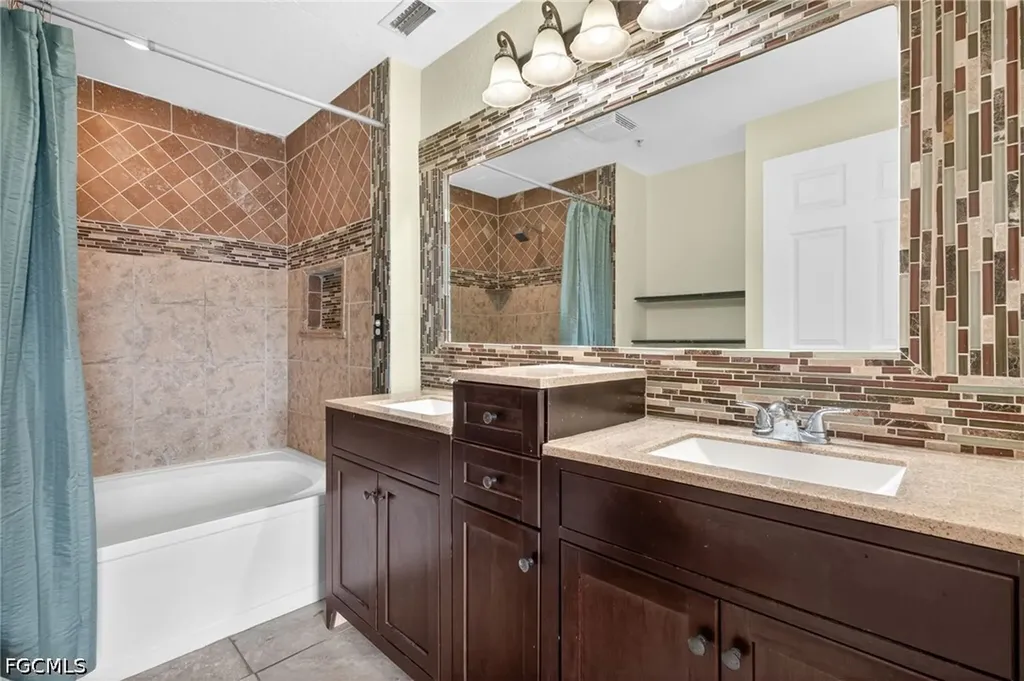 6401 Aragon Way Fort Myers FL 33966