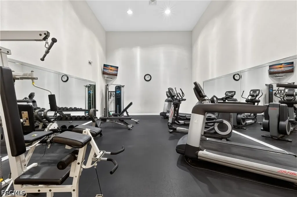 6401 Aragon Way Fort Myers FL 33966