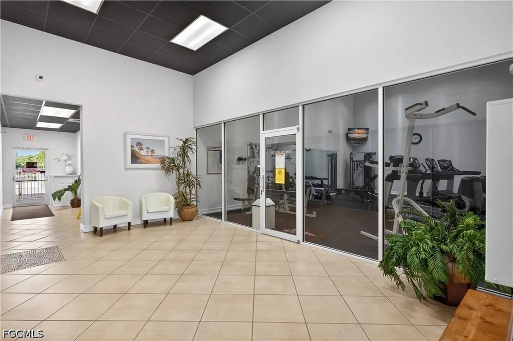 6401 Aragon Way Fort Myers FL 33966