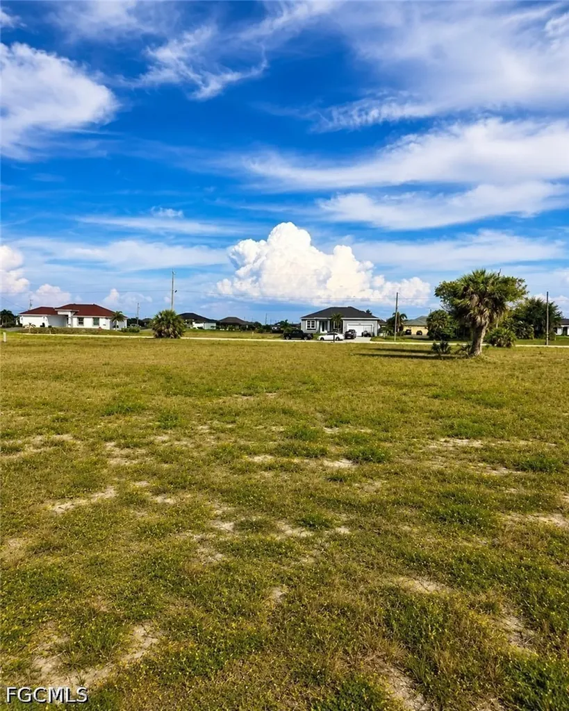 3827 NW 44th Avenue Cape Coral FL 33993