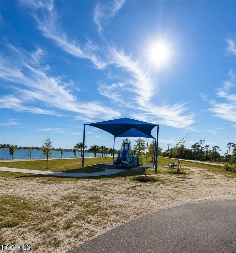 3827 NW 44th Avenue Cape Coral FL 33993