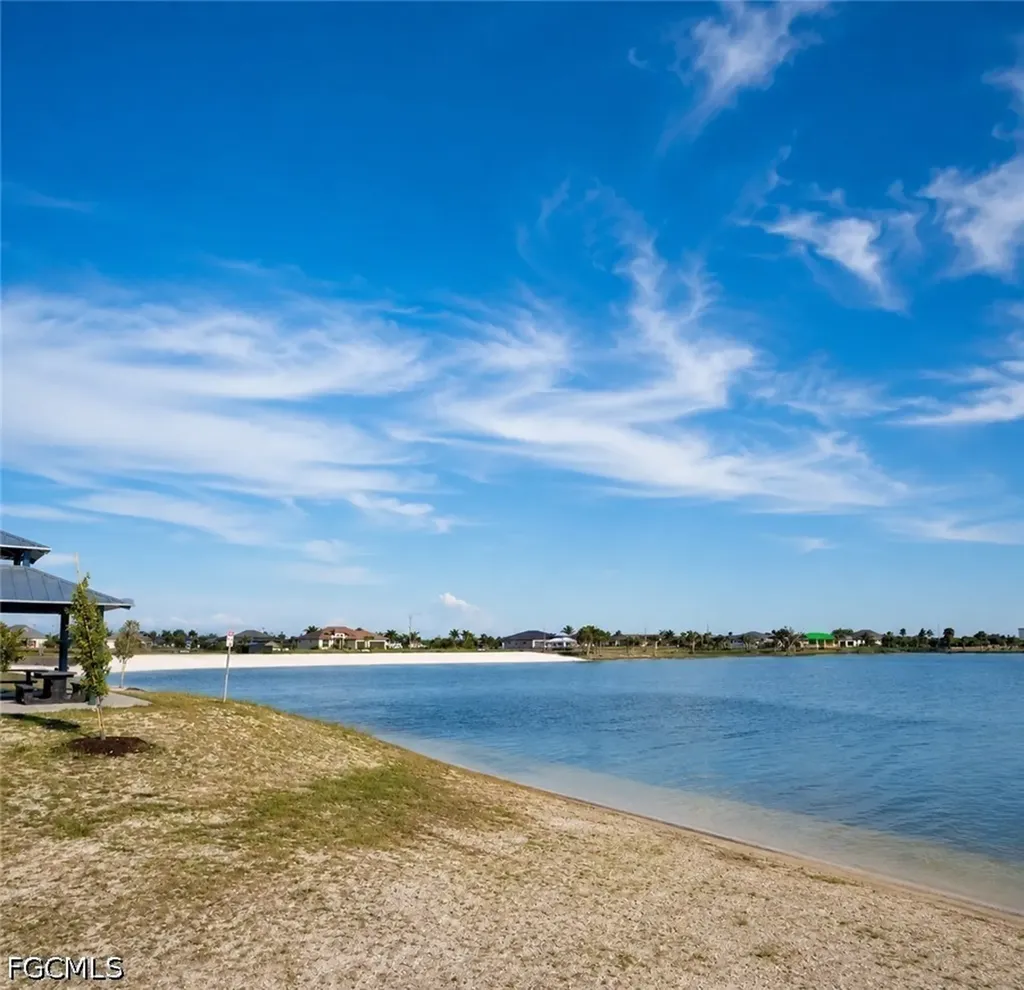 3827 NW 44th Avenue Cape Coral FL 33993