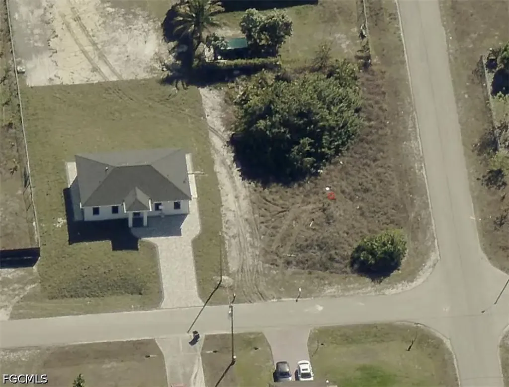 3319 33rd Street SW Lehigh Acres FL 33976