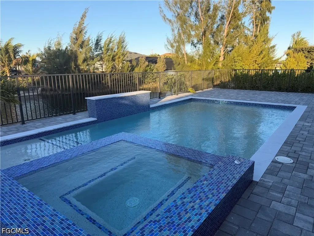 615 SW 22nd Terrace Cape Coral FL 33991