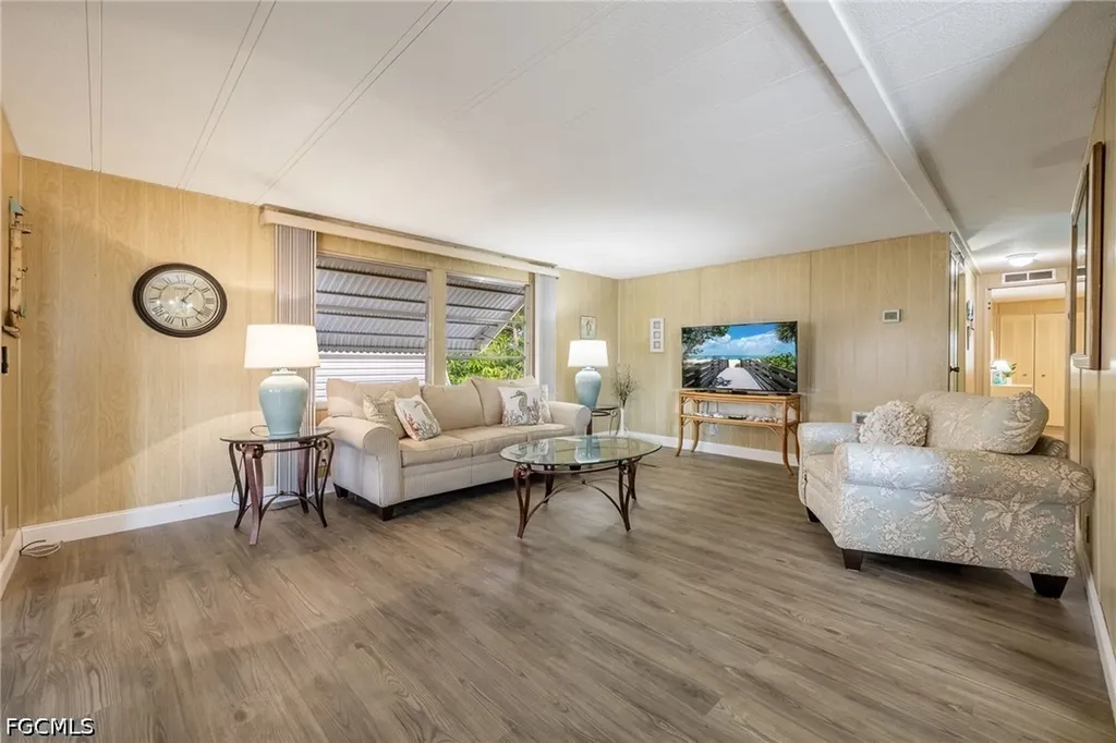 101 Elise Drive Fort Myers FL 33908