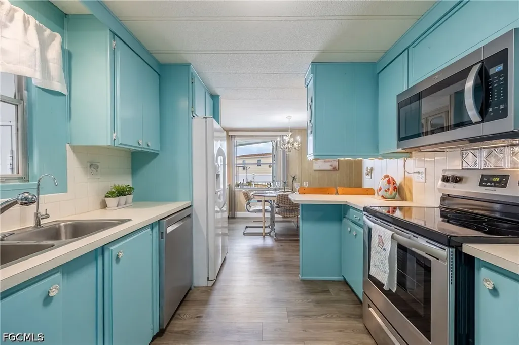 101 Elise Drive Fort Myers FL 33908
