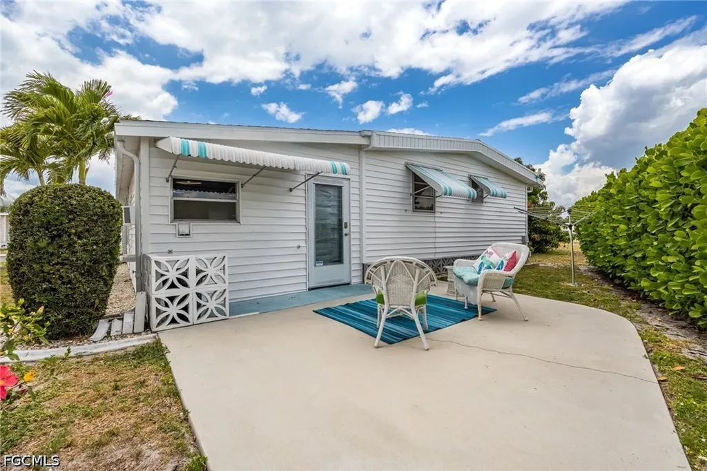 101 Elise Drive Fort Myers FL 33908