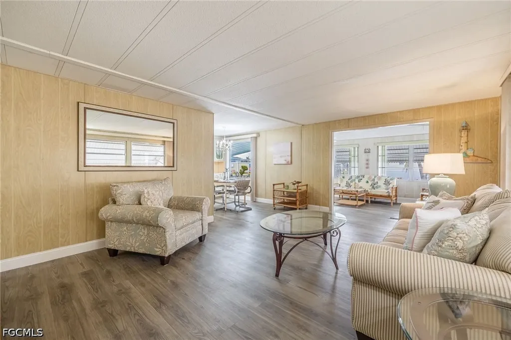 101 Elise Drive Fort Myers FL 33908