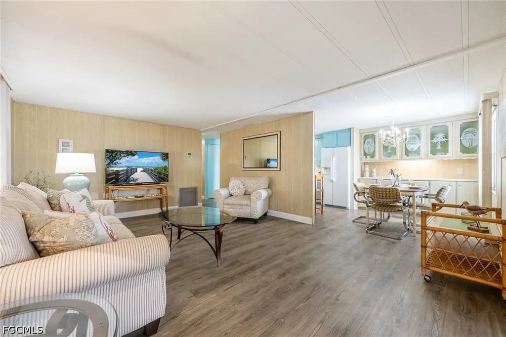 101 Elise Drive Fort Myers FL 33908