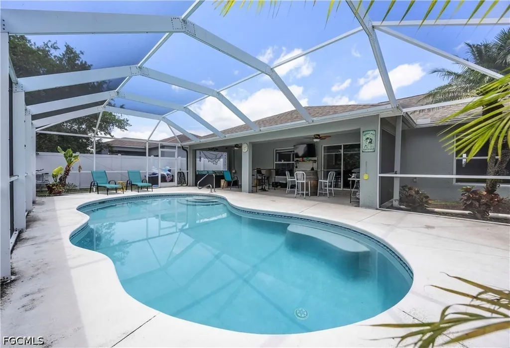 2682 Nature Pointe Loop Fort Myers FL 33905
