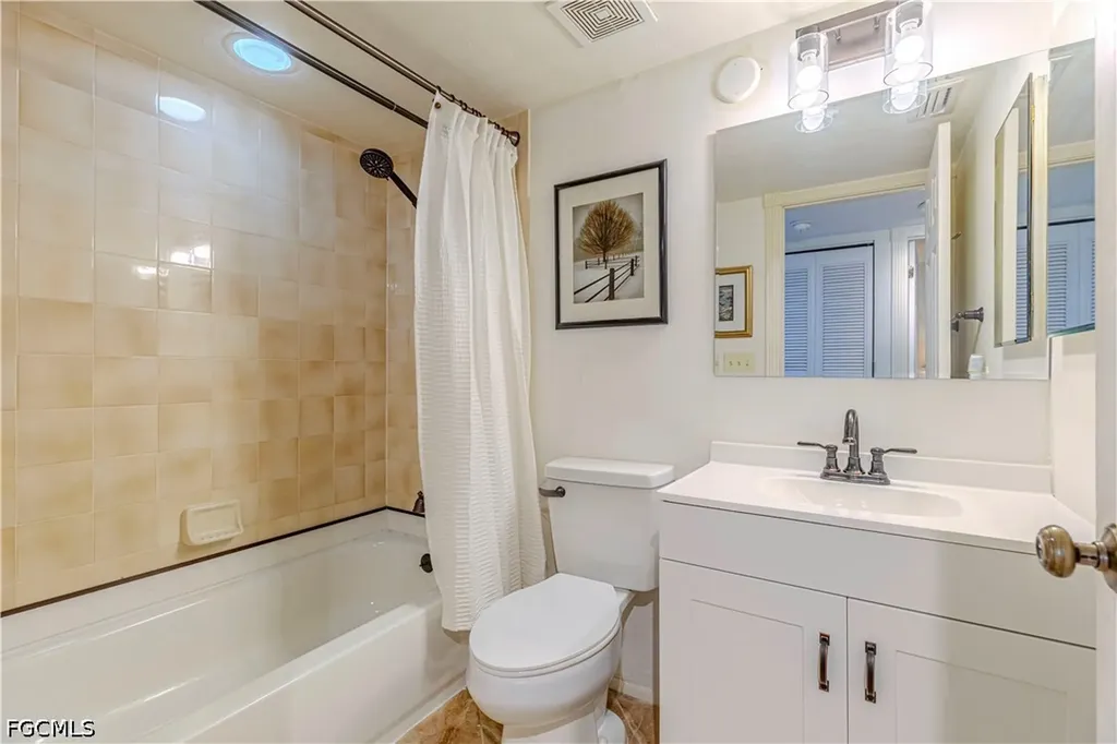 5950 Trailwinds Drive Fort Myers FL 33907
