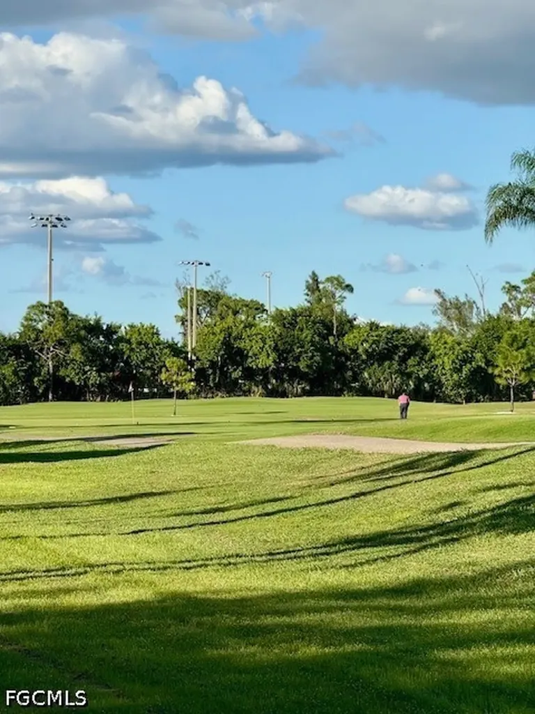 5950 Trailwinds Drive Fort Myers FL 33907