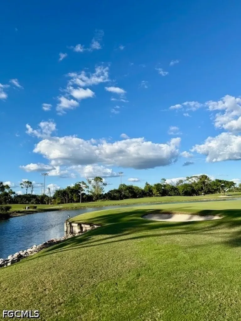 5950 Trailwinds Drive Fort Myers FL 33907