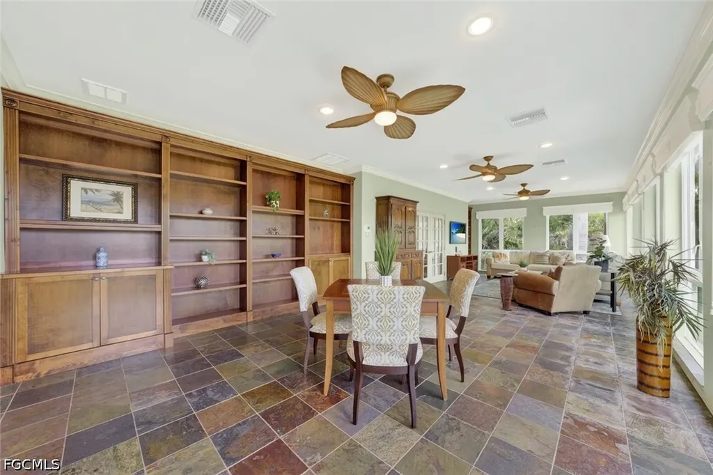 6120 Henderson Road Sanibel FL 33957
