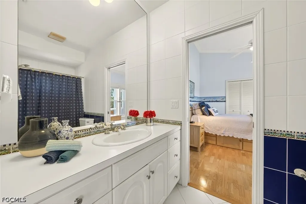 6120 Henderson Road Sanibel FL 33957