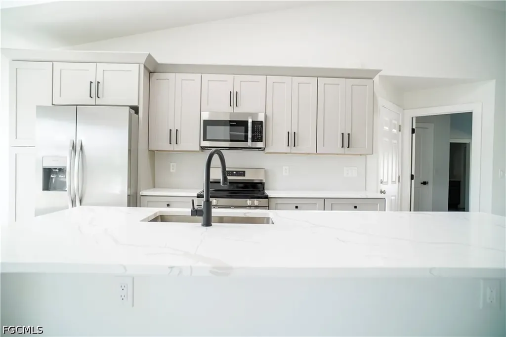 2801 Flora Avenue N Lehigh Acres FL 33971