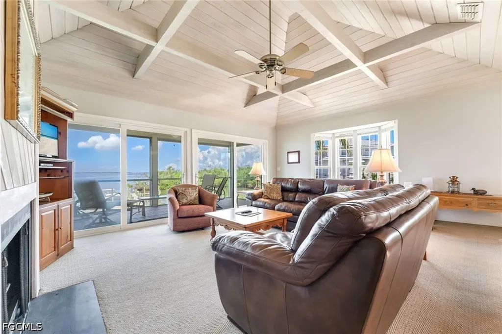 303 Useppa Useppa Island FL 33924