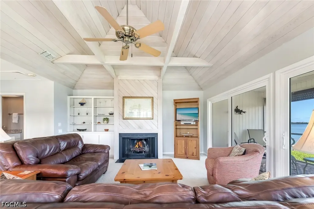 303 Useppa Useppa Island FL 33924
