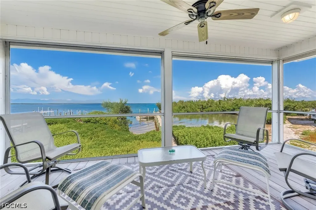 303 Useppa Useppa Island FL 33924