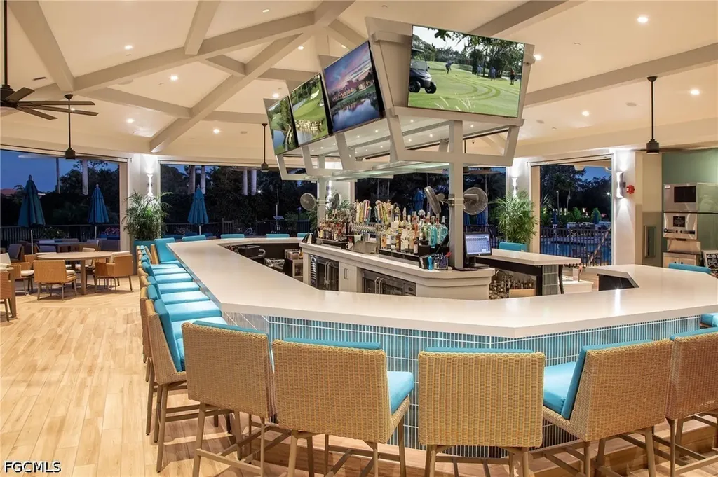 7300 Coventry Court Naples FL 34104