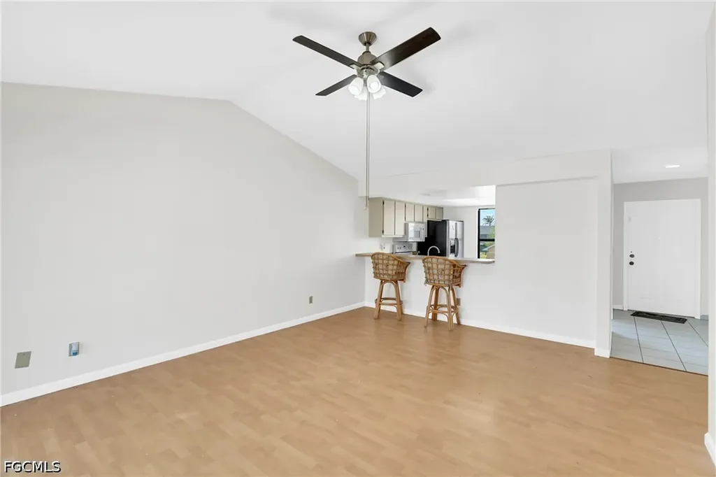 4708 SW 8th Place Cape Coral FL 33914