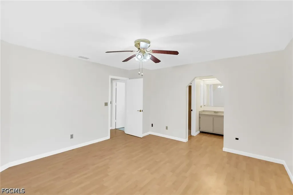 4708 SW 8th Place Cape Coral FL 33914