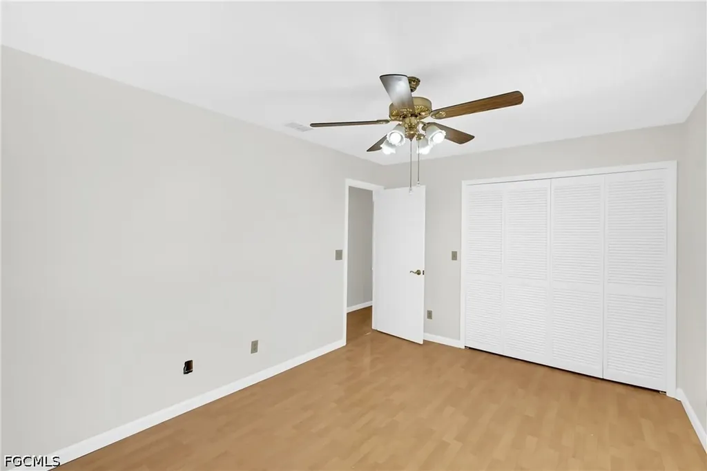 4708 SW 8th Place Cape Coral FL 33914