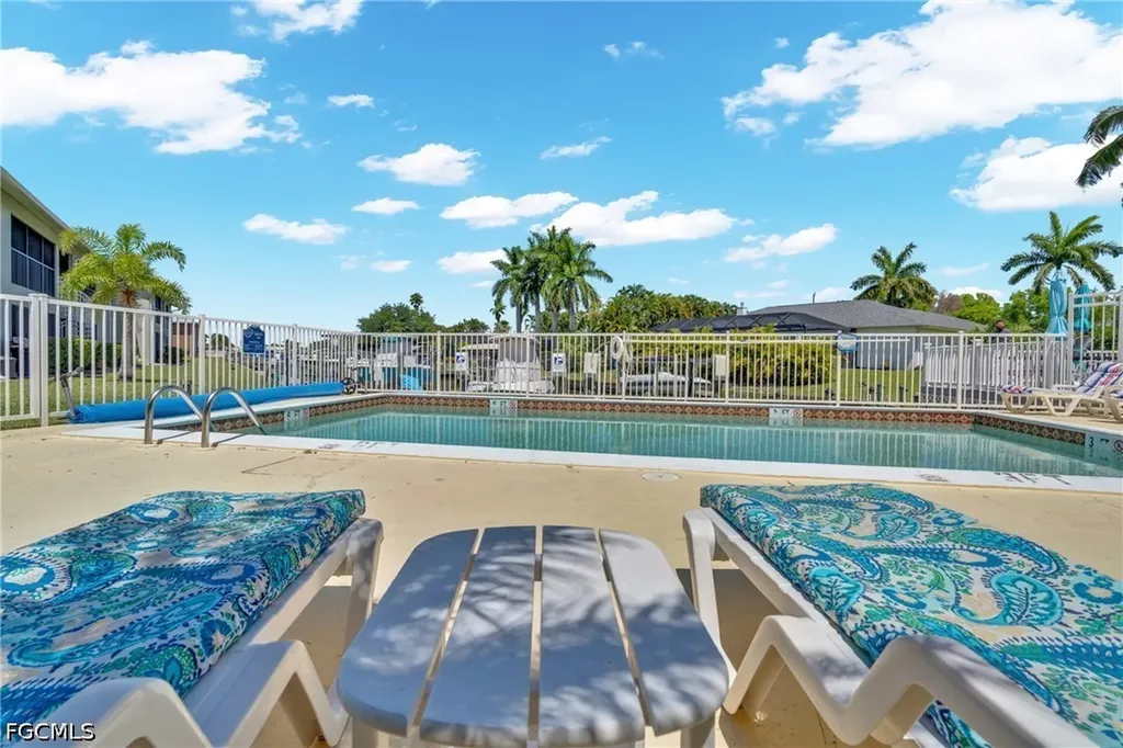 4708 SW 8th Place Cape Coral FL 33914