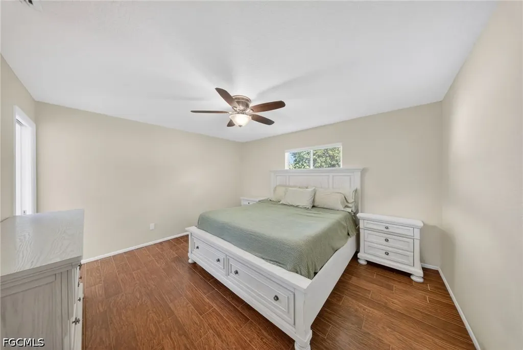 1309 SE 37th Terrace Cape Coral FL 33904
