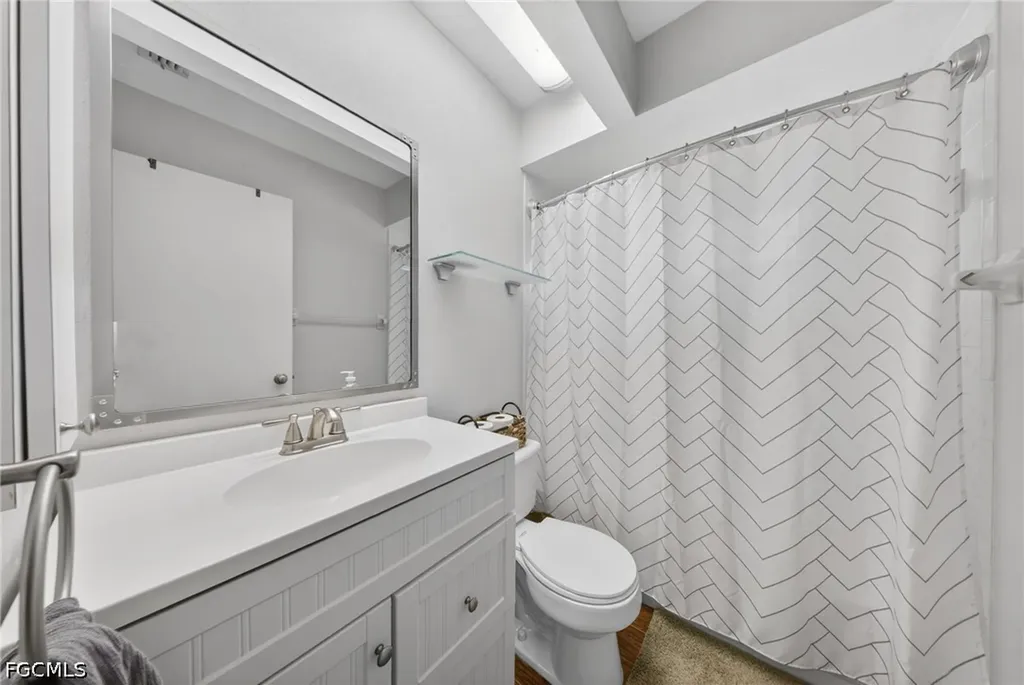 1309 SE 37th Terrace Cape Coral FL 33904