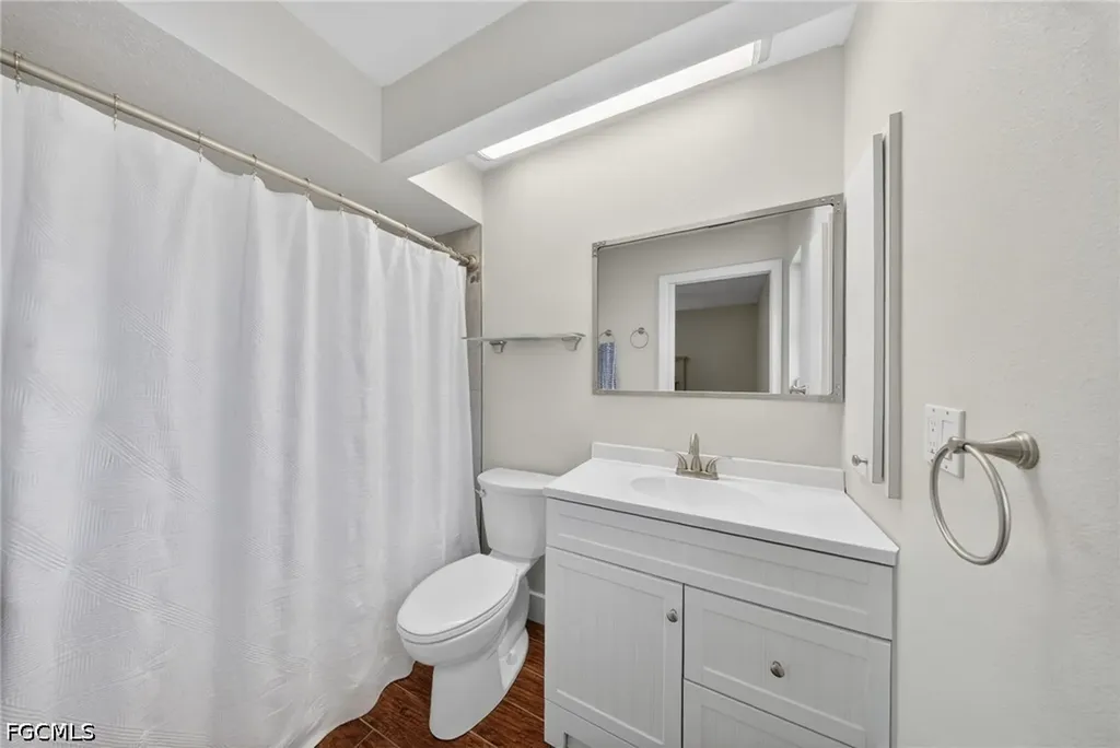 1309 SE 37th Terrace Cape Coral FL 33904