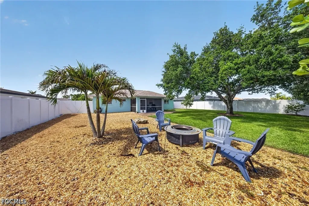 1309 SE 37th Terrace Cape Coral FL 33904