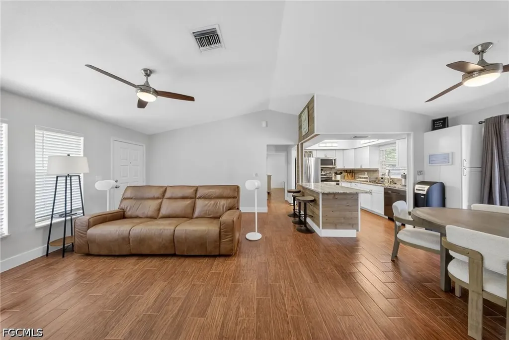 1309 SE 37th Terrace Cape Coral FL 33904