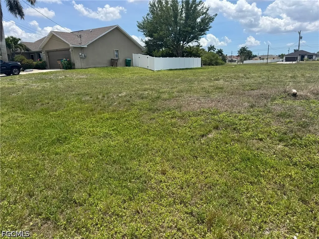 1008 NW 16th Terrace Cape Coral FL 33993