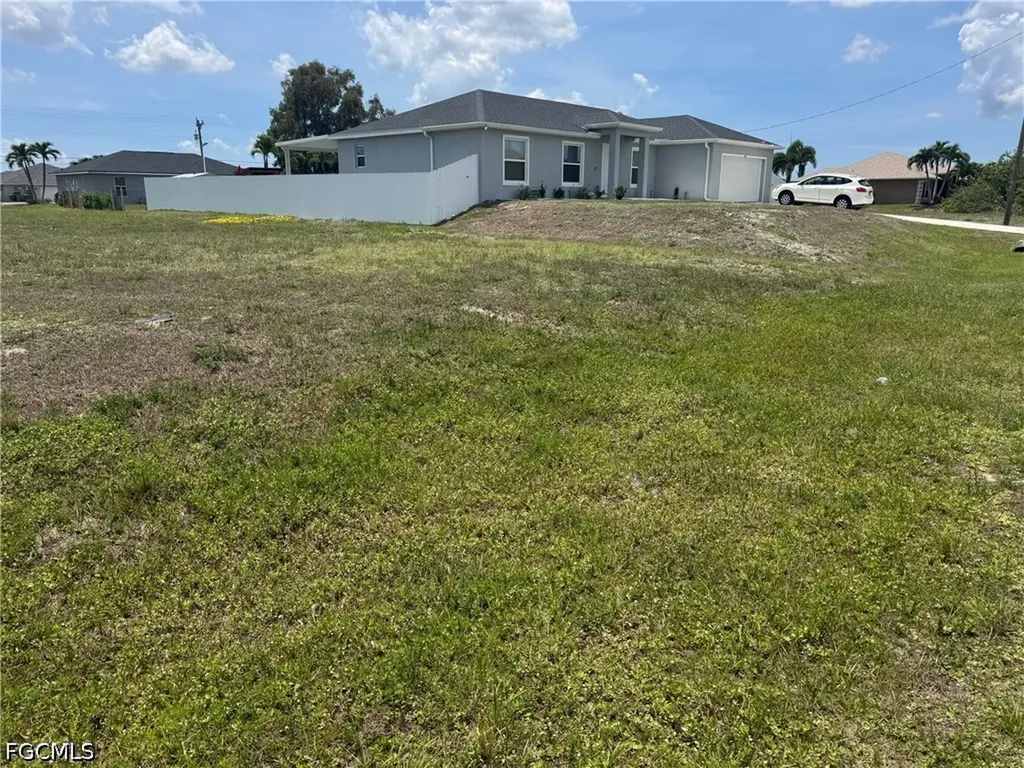 1008 NW 16th Terrace Cape Coral FL 33993